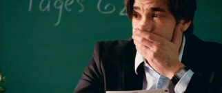 Would-be fianc Paul Coleman (Justin Long) is wracked with grief and some guilt upon visiting the middle school where Anna taught.