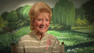 Kathryn Beaumont Levine fondly remembers working with actor Ed Wynn in the all-new featurette "Reflections on Alice."
