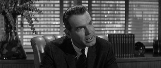 Fred MacMurray finds himself tangled up in an insurance agency once again, no less crooked this  time than in "Double Indemnity"!