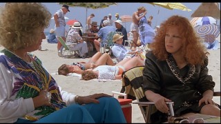 When CC's marriage is in trouble, she seeks advice from her mother on the beach. What a motif!