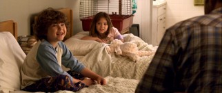 Patrick (Jonathan Morgan Heit) and Bobbi (Laura Ann Kesling) are a captive, entertained, and influential audience for Skeeter's nightly tales.