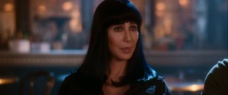 When she's not wallowing in bills, Tess (Cher), the saintly owner of the Burlesque Lounge, doubts the talents of enthusiastic hopefuls.