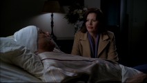 With the president on his deathbed, Mac must make a decision in the Pilot episode.