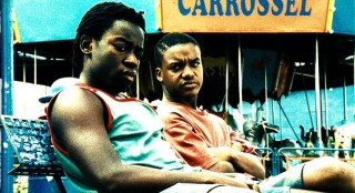 Flashbacks like this one, in which characters are clearly younger but played by the same actors, are possible because "City of Men" was a TV show for four years before it was a movie.