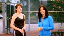 Jules turns up her game to attract the notice of Ellie's fake boyfriend/tennis instructor in "All the Wrong Reasons."