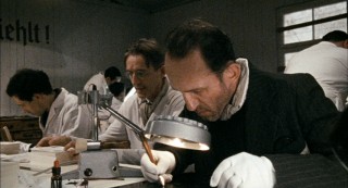 Sorowitsch (Karl Markovics) puts his skill of forgery to the test at the Sachsenhausen concentration camp.