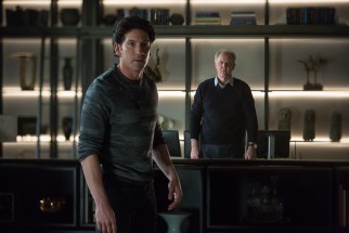 Hitman Braxton (Jon Bernthal) and billionaire CEO Lamar Blackburn (John Lithgow) have their own less by-the-book pursuit of the accountant.