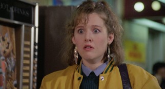Runaway best friend Brenda (Penelope Ann Miller) loses her glasses and nearly her mind, stranded at a downtown Chicago bus station without cash.