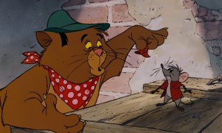 Italian cat Peppo and his friends initially give nervous mouse Roquefort a tough time.