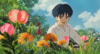 Shawn and Arrietty break the Borrowers' rules and converse among flowers.