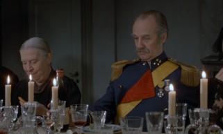 The dishes served by Babette go unrecognized and unappreciated by all but this Swedish general (Jarl Kulle), who has spent extensive time in France.