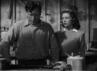 Homer (Harold Russell) struggles with the discomfort his hook hands will bring fiance Wilma (Cathy O'Donnell) and other loved ones.