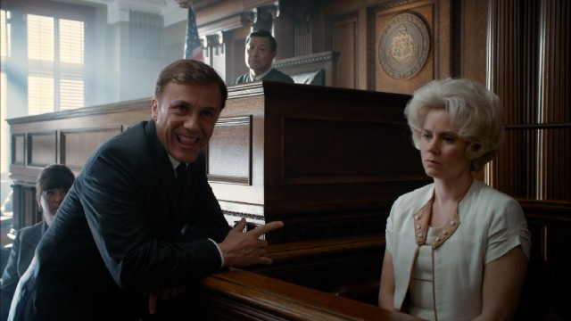 The courtroom climax of "Big Eyes" putting ex-husband (Christoph Waltz) against (Amy Adams) plays like a farce, no matter how true to trial records it stays.