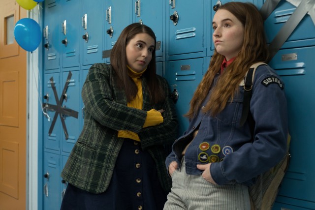Goal-oriented best friends Molly (Beanie Feldstein) and Amy (Kaitlyn Dever) decide to cut loose at a graduation party in the high school comedy "Booksmart."