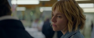 Sienna Miller, Bradley Cooper's "American Sniper" wife, looks and sounds completely different as blonde British sous-chef Helene.