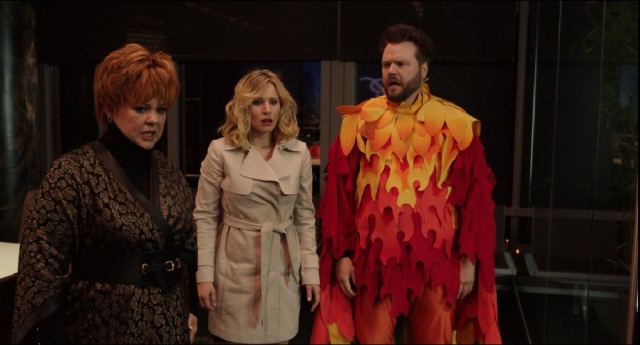 By the time "The Boss" delivers a climax involving Michelle (Melissa McCarthy), Claire (Kristen Bell), and Mike (Tyler Labine) breaking into Renault's business, the film has already lost its way.