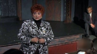 Two featurettes show us where Melissa McCarthy introduced the character of Michelle Darnell -- on and mostly off-stage at Groundlings.