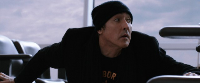 Graphic novelist Clay Riddell (John Cusack) is at the Boston airport when things go strange in "Cell."