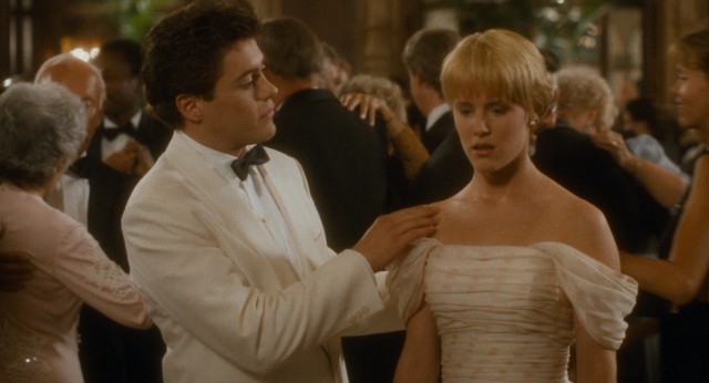 Alex (Robert Downey Jr.) and Miranda (Mary Stuart Masterson) might make a cute age-appropriate couple if he didn't talk to her like a child.