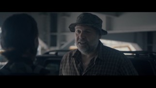 Charlie's stepfather (Vincent D'Onofrio) gets a deleted scene in the original 2.40:1 aspect ratio.