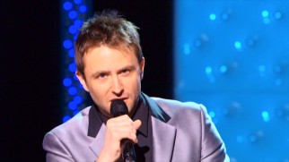 Chris Hardwick performs his brand of nerd comedy in close-ups...