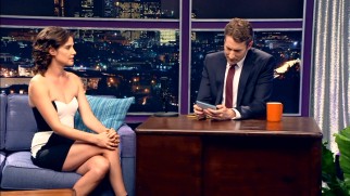 The "unaired pilot episode" (featuring Cobie Smulders) found "Comedy Bang! Bang!" opting for a more conventional format and set.