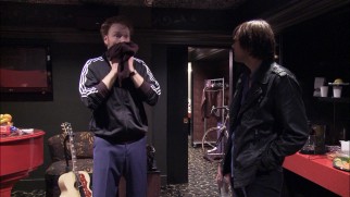 Jim Carrey shows up and volunteers his services at Conan's two Universal City shows.
