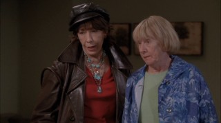 Accomplished actress Lily Tomlin assumes a recurring role playing Roberta Simmons, Mrs. McCluskey's (Kathryn Joosten) sleuthing sister.