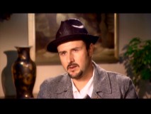 Executive producer and star's husband David Arquette looks like Don Konkey in his goateed, hat-wearing featurette appearances.