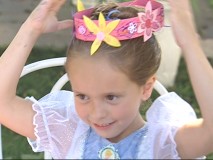 Make a princess wreath in "Craft Time"!