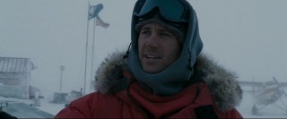 In his first Disney movie since "Meet the Deedles", Paul Walker plays knowledgeable Antarctica expedition guide/dog handler Jerry Shepard in "Eight Below."