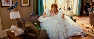 Giselle's special rapport with animals isn't lost in New York. Singing a "Happy Working Song", she cleans Robert's apartment with the help of pigeons, rats, and cockroaches.