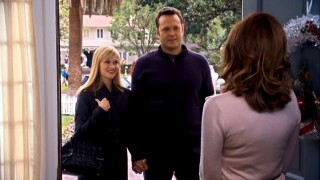 Kate (Reese Witherspoon) and Brad (Vince Vaughn) arrive at the second of their four scheduled Christmases.