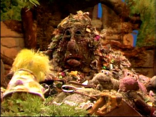 Wembley fails to heed Madame Trash Heap's cautionary wisdom on vengeance, instead listening to Philo and Grunge and pursuing payback on Boober.