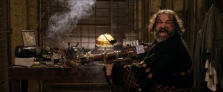 With this microwave gun, Sergei (Dato Bakhtadze) ain't 'fraid of no alien.