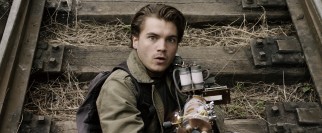 Emile Hirsch tries to hit those invisible aliens with his best shot of microwave gun.