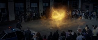 Those electric aliens sure know how to clear a Moscow street corner, whether visible or not.