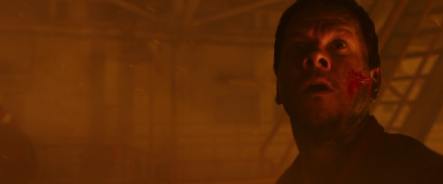 Hell breaks out on the Deepwater Horizon and only Mike Williams (Mark Wahlberg) can save the day.