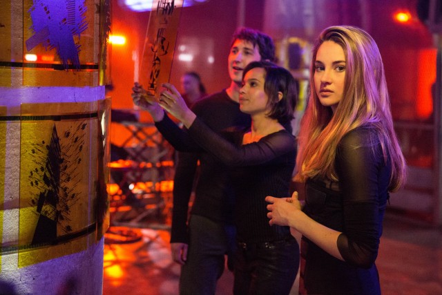 Beatrice Prior (Shailene Woodley) reinvents herself as "Tris" in the adventuresome faction called Dauntless.