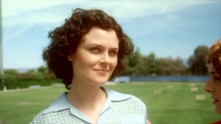 Emily Deschanel plays lady golfer Babe Didrikson in the Drunk History "Sports Heroes" episode.