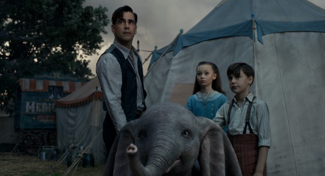 In Tim Burton's "Dumbo", the large-eared elephant shares the spotlight with a circus family (Colin Farrell, Nico Parker, Finley Hobbins).