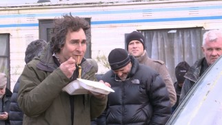 Director Doug Liman sneaks some noodles in during the production of "Edge of Tomorrow."