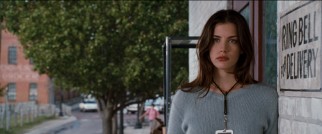 Seven years before starring in "Chicago", Rene Zellweger showcased her singing voice as slutty cashier Gina in a climactic rooftop rock performance.