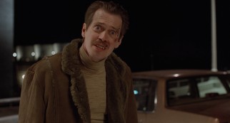 Carl Showalter (Steve Buscemi) does not appreciate a last-minute change in plans for the ransom payout.
