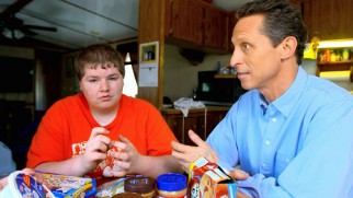 In this deleted scene, tan, lean doctor Mark Hyman schools the Kruge family on the unhealthy food items in their cupboards.