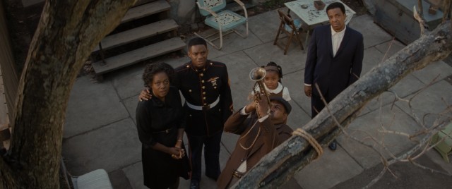 Troy's brother Gabriel (Mykelti Williamson) blows his horn asking St. Peter to open his gates at the end of "Fences."