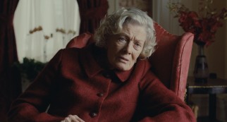 John du Pont's mother, horse and hound enthusiast Jean (Vanessa Redgrave), looks down upon the sport her son inexplicably loves.