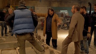 Ben Wheatley directs the cast of "Free Fire" in the making-of featurette.