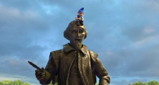 Bill Shakespeare himself shows up in bronze statue form, but is of little comfort to an exiled Gnomeo.