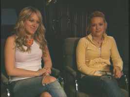 Haylie and Hilary Duff talk briefly on voicing penguins in the DVD's lone bonus feature.